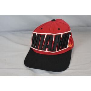 Vintage Miami Heat Hat Cap Snap Back Red Black NBA Basketball Mens 90s